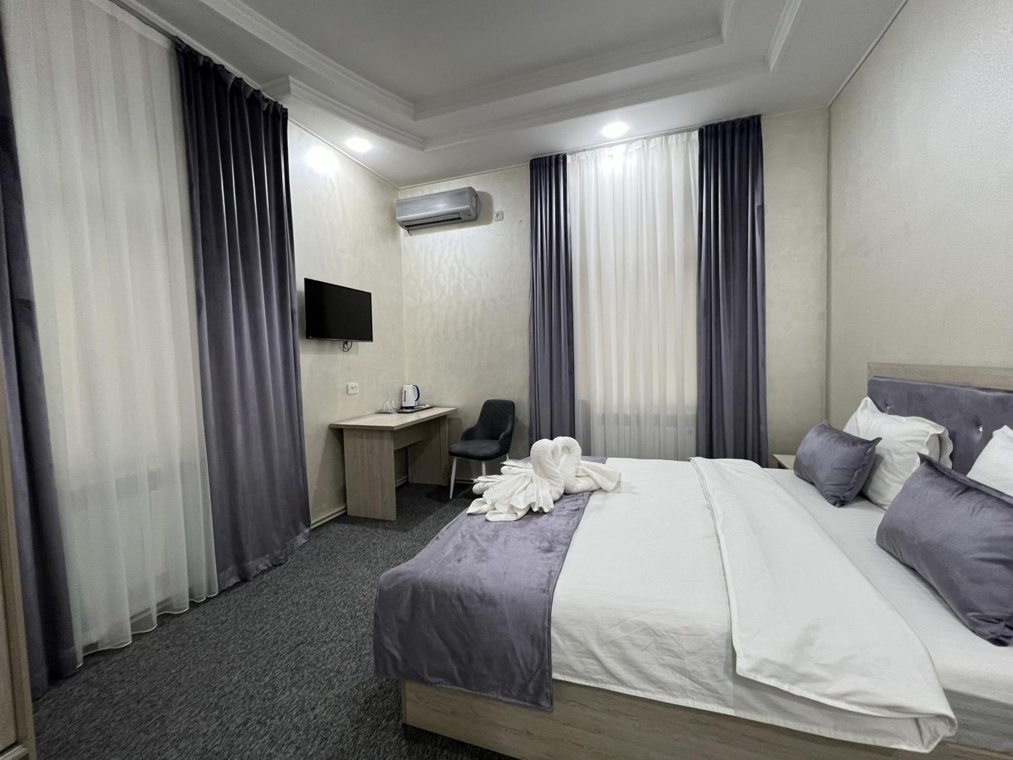 Art Tashkent Hotel Bagian luar foto