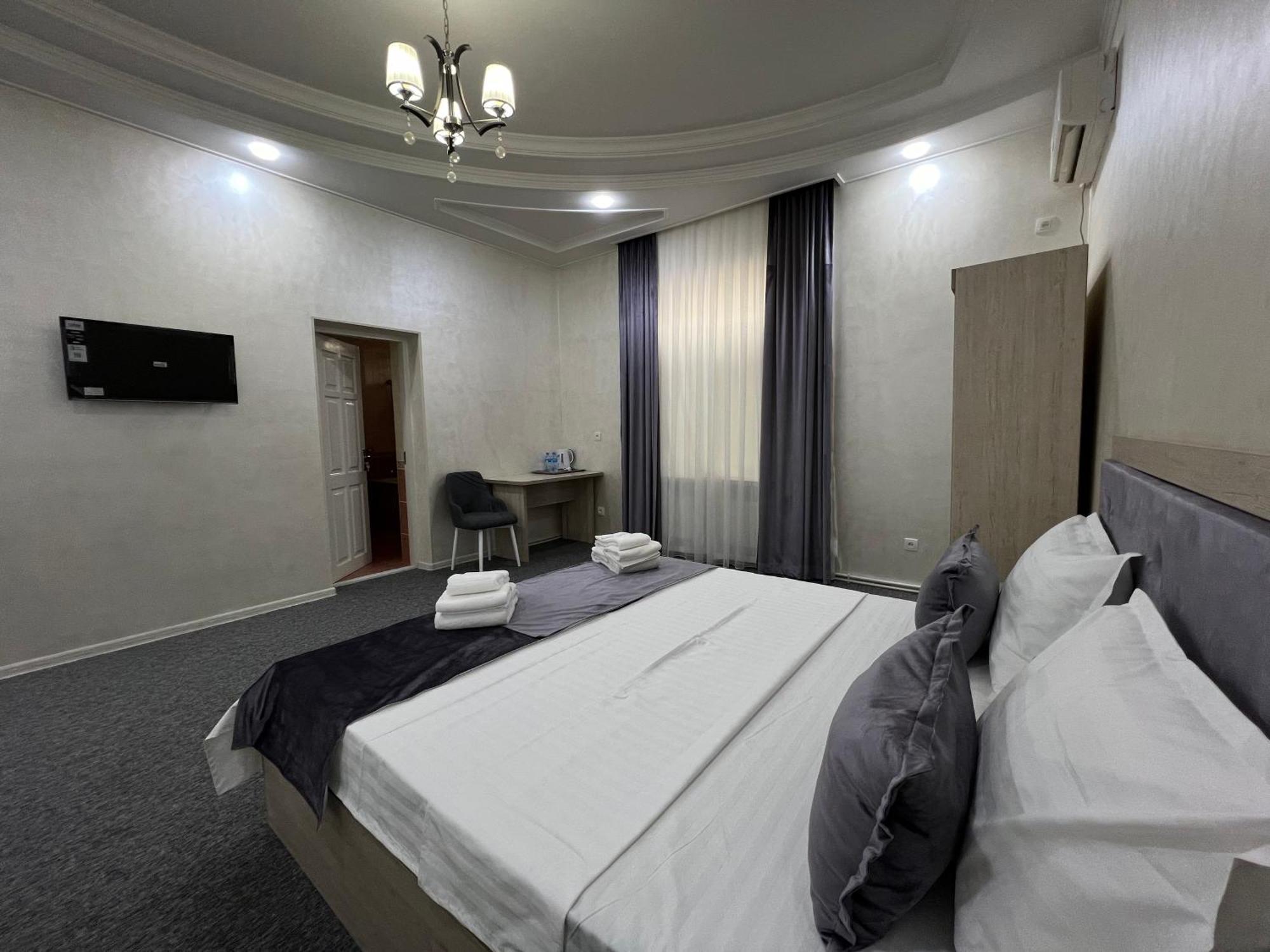 Art Tashkent Hotel Bagian luar foto