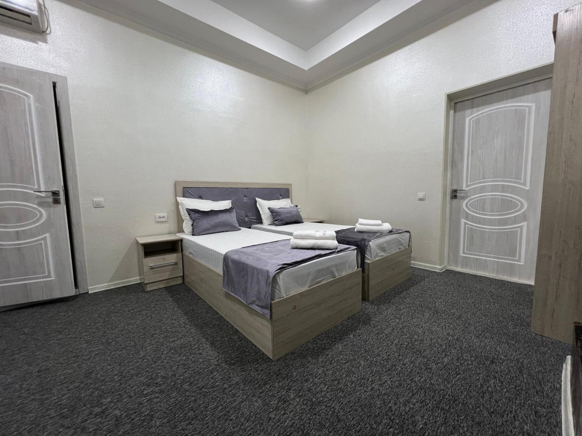 Art Tashkent Hotel Bagian luar foto