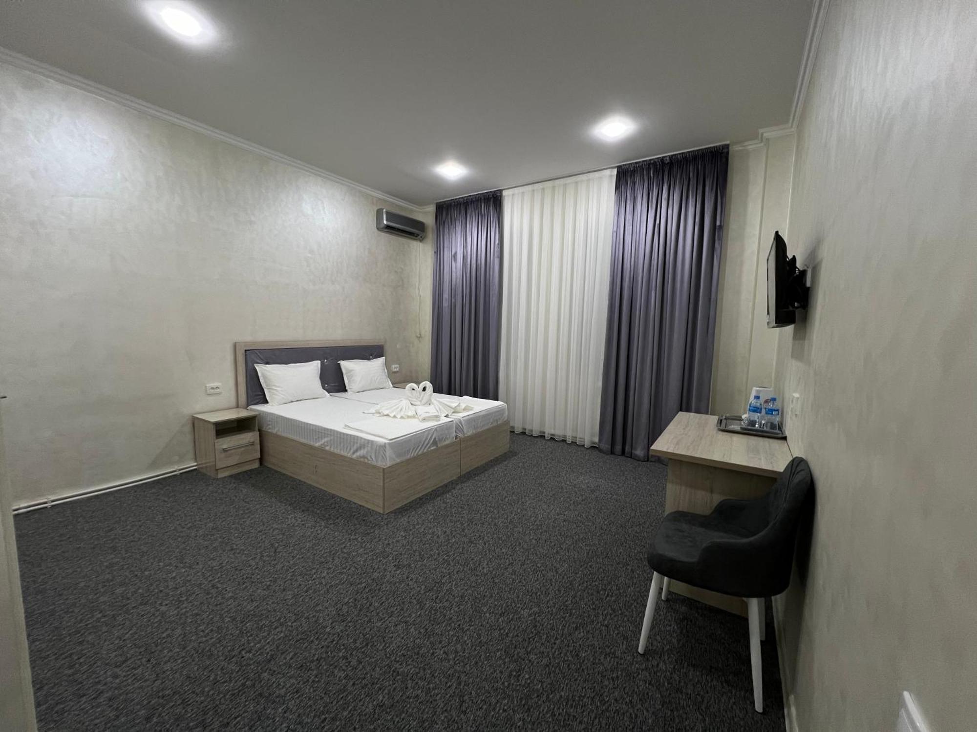 Art Tashkent Hotel Bagian luar foto